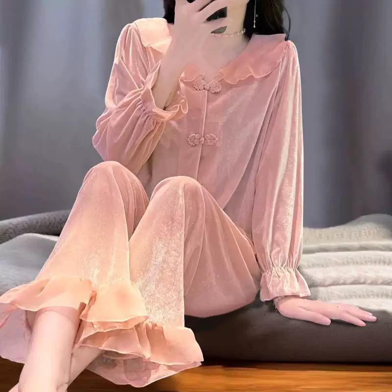 قاتی ماڵەوەی زستانەی خانمان